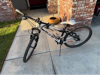 Scott Aspect 60 Hardtail Mountain Bike