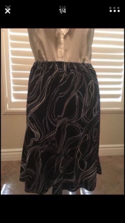 Women’s skirt size small petite