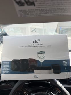 Arlo Security Camera 3 Camera Bundle