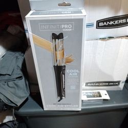 Brand New Never Used Or Taken Out The Box Womans Air Hair Curler