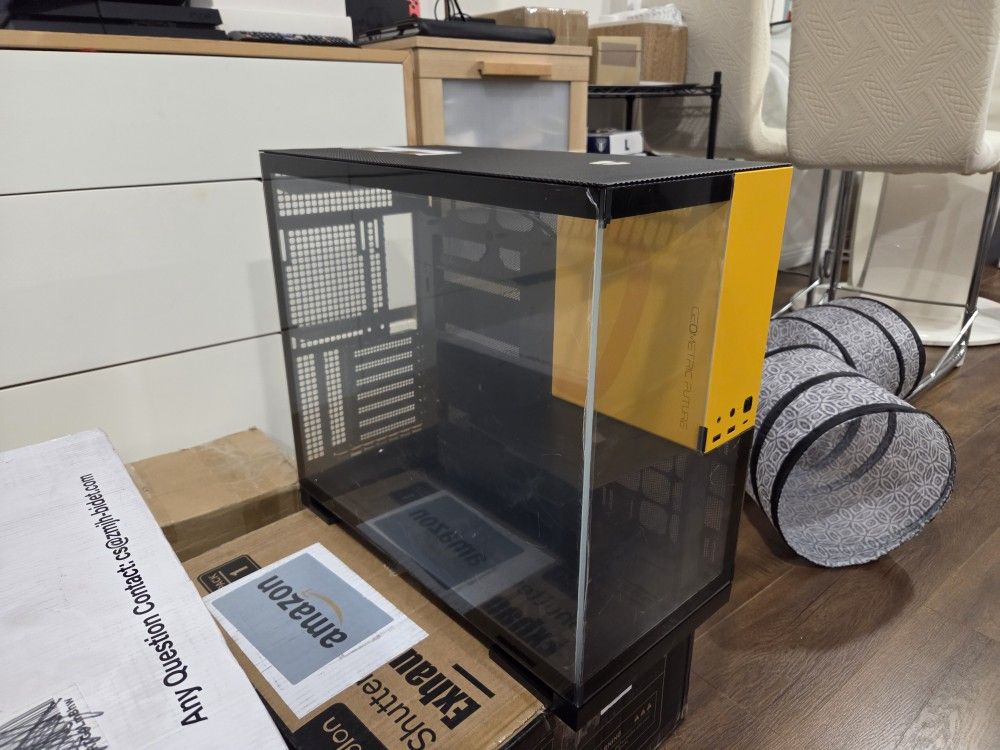 New M5 Tempered Glass Mid Tower
