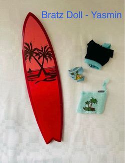 Bratz Doll Yasmin Surf Beach Bundle