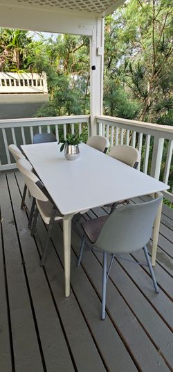 Dinning table