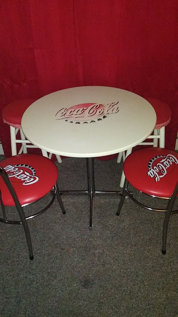 Table and chairs Coca Cola for Sale in Rockford, IL OfferUp