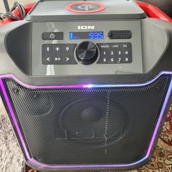 ION PATHFINDER 4 BIG SPEAKER WITH BLUETOOTH AND LIGHT RECHARGEABLE BATTERY 