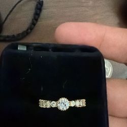 14k Gold Ring Size 7