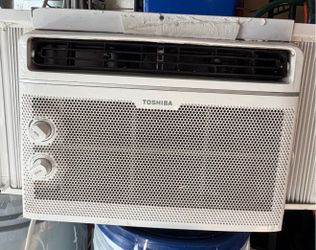Ice cold 5000 btu Toshiba ac unit