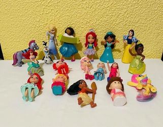 Princess, Dolls, Mini-Figures Lot of 18