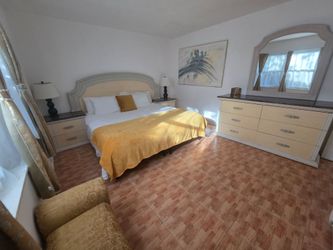 The whole house furniture in good condition