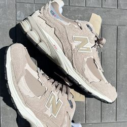 New Balance 2002r Driftwood Protection Pack 11.5