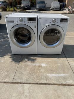 LG Washer/Dryer (Electric Dryer + Stackable) 30 day warranty