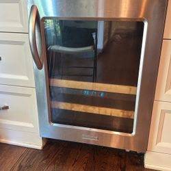 Kitchen Aid Under Counter Top Bar Cooler 