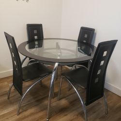 Dining table set 
