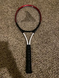 Tennis racket