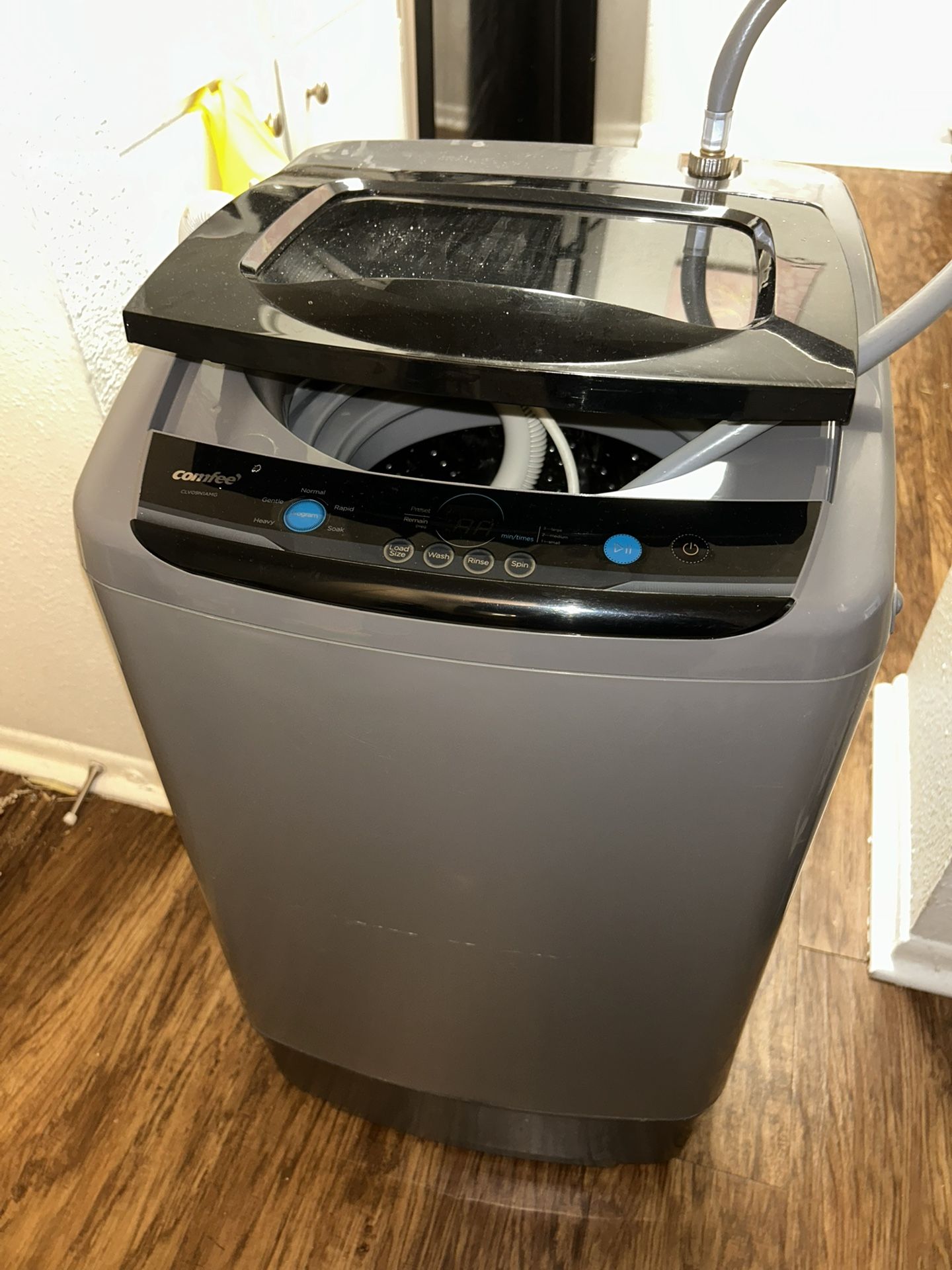 Comfee Portable Washing Machine (Model CLV09N1AMG) – Great Condition!