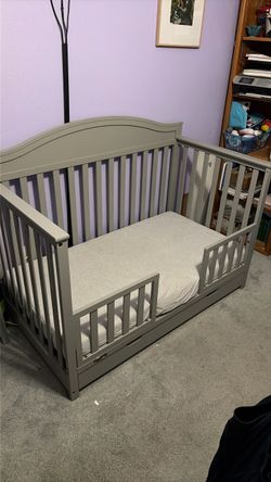 Baby crib/youth bed
