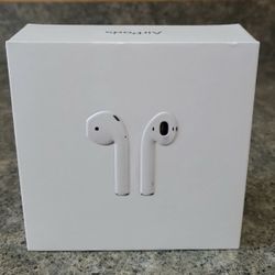 MRXJ2AM/A AirPods With Wireless Charging Case