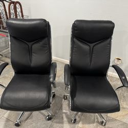 2 Office Chairs 
