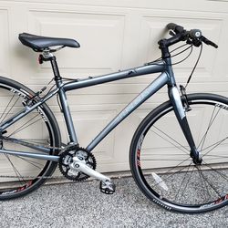 Trek 7.5FX Hybrid/Flatbar Road Bike Very Lightweigh