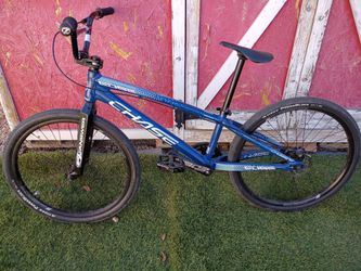 Chase Edge 24" BMX/Cruiser