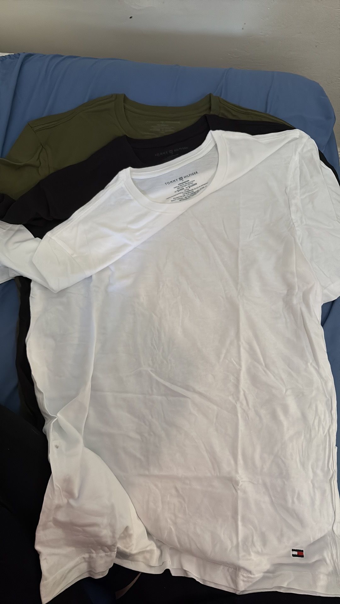 3 pack Tommy Hilfiger Tshirts