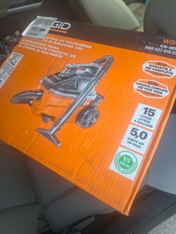 Riggid wet/dry vaccum