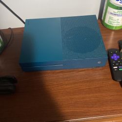 Xbox One X Blue 