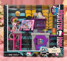 Monster High Art Class Studio Playset