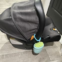 Chicco Car Seat -Key Fit 35 With Base 