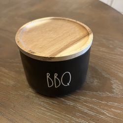 Rae Dunn Bar Que Dish  