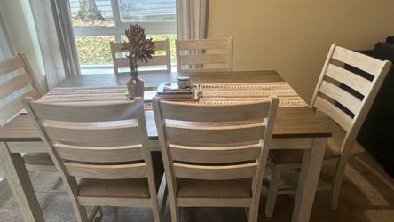 Wood Dining Table with 6 Chairs