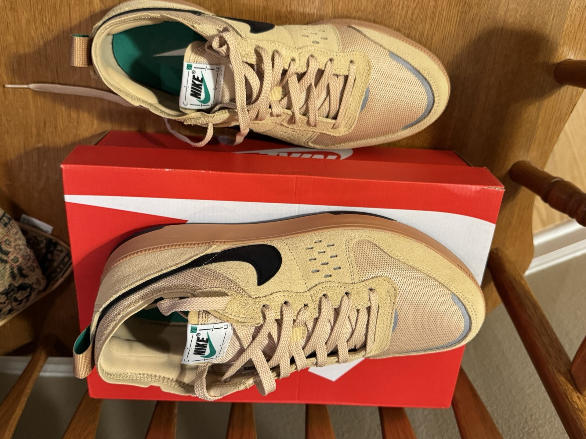 Size 11 - Nike City C1ty Brownstone - Brand New