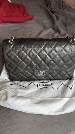 Grey quilted leather purse