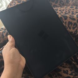 iPad Pro 13” (M4, 512GB, Wi-Fi + Cellular) — Like New + Apple Pencil 