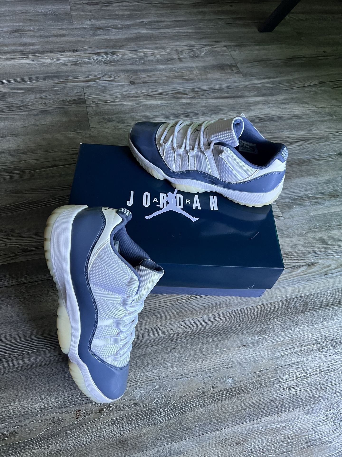 Jordan 11 Low Diffused Blue