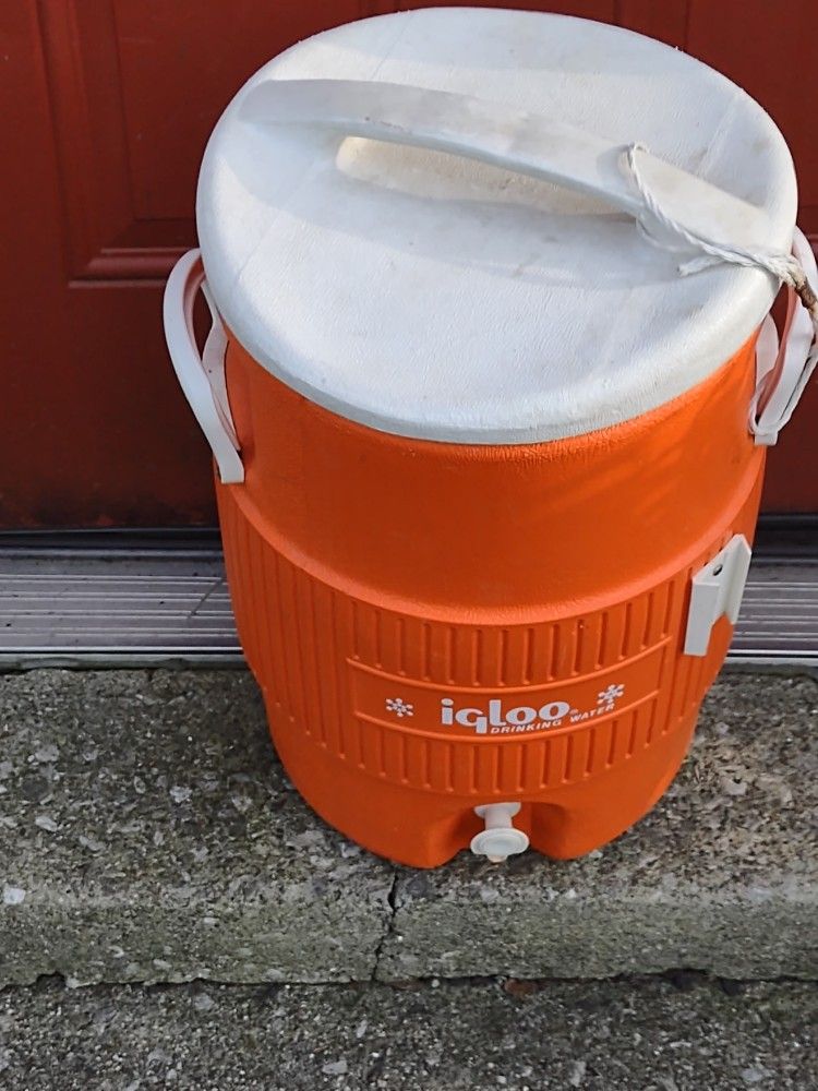 Igloo 5 Gallon Beverage Cooler