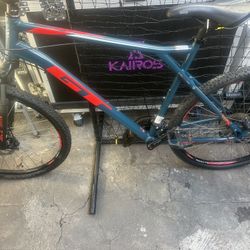 GT Mountain Bike 