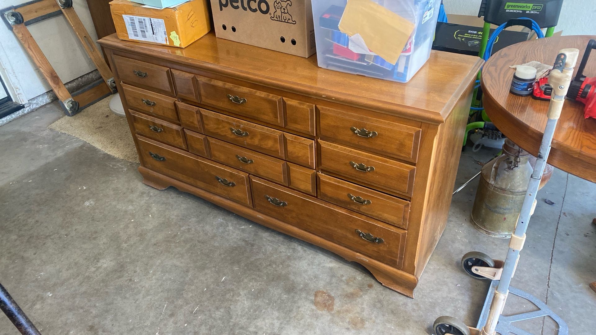 Dresser With Mirror