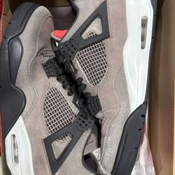 JORDAN 4 TAUPE HAZE 