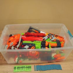 Kids Toys - Lot of Nerf Guns