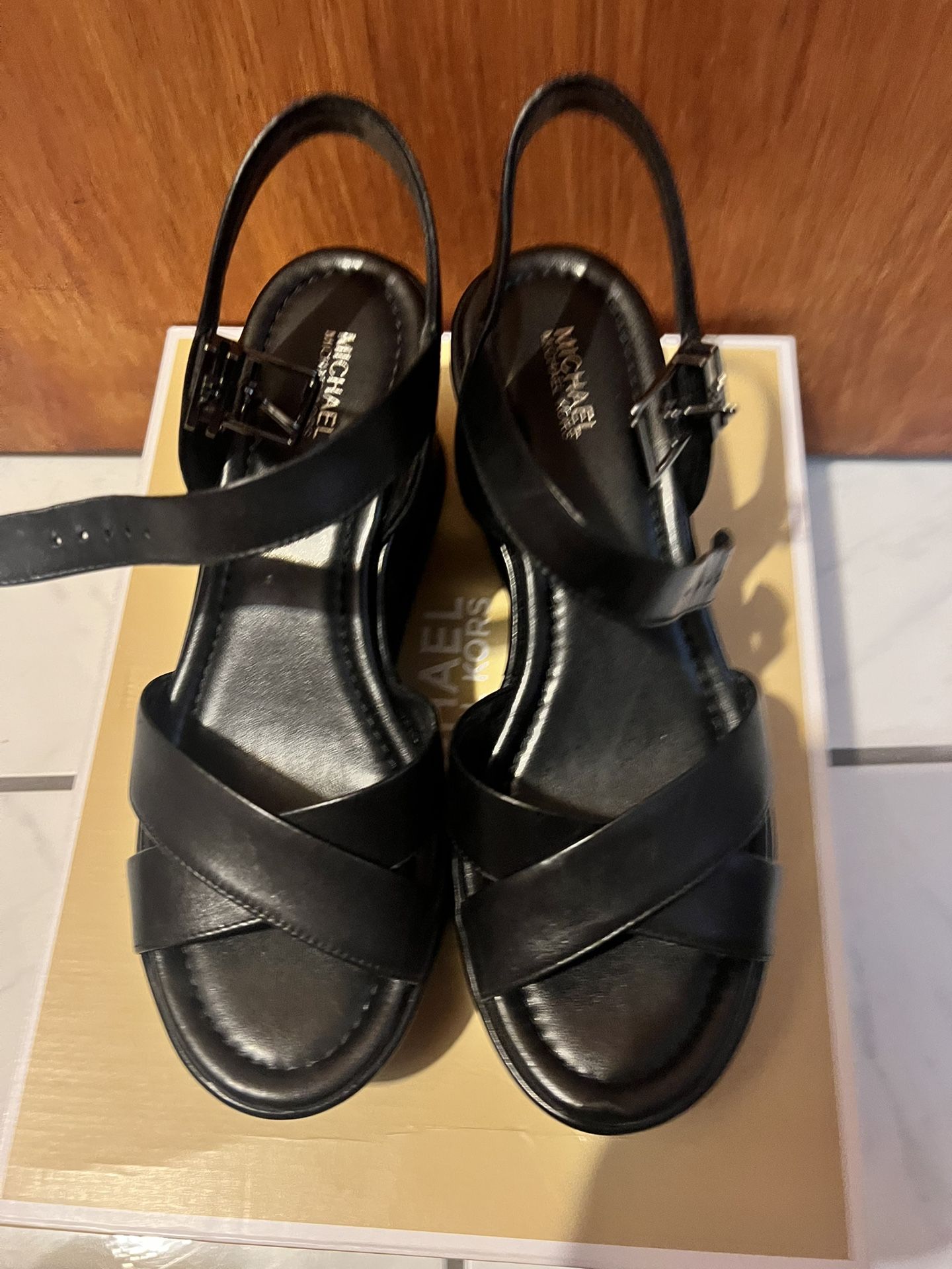 Sandal Wedges Size 7 Michael Kors