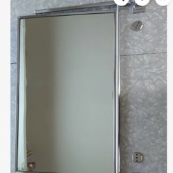 Swing -n Vue Vintage Mirror