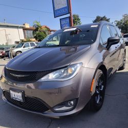 2019 Chrysler Pacifica Touring