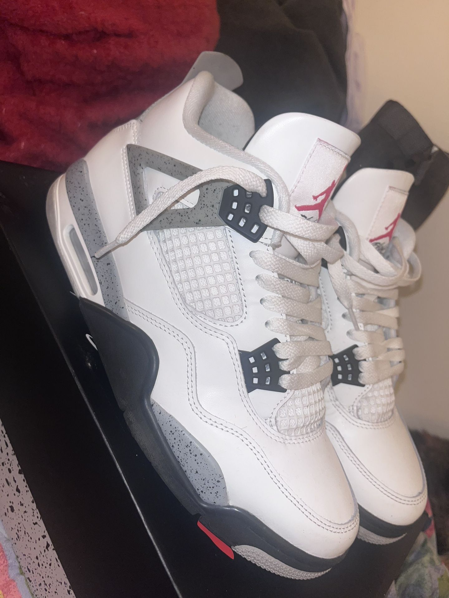 Jordan 4 White Cement