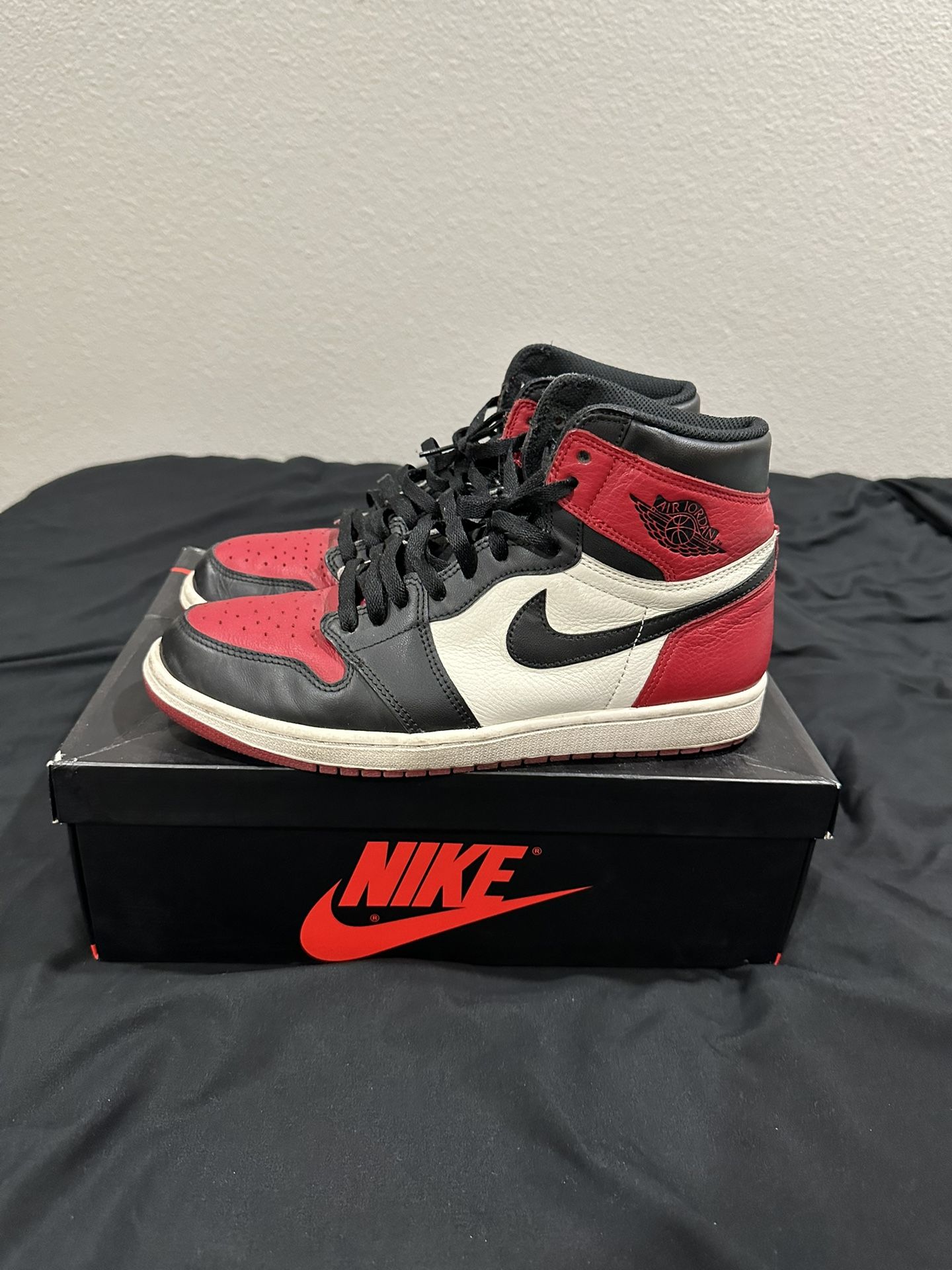 Air Jordan 1 High OG “Bred Toe”