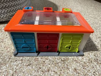 Toy Car Garage With Keys 