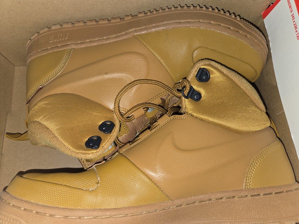 Nike Path Wntr