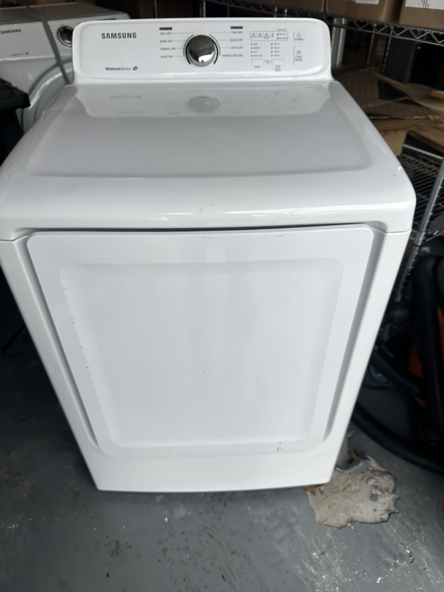 Samsung electric dryer (white)
