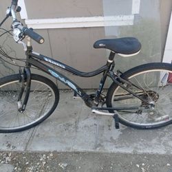 26" De Haro Cruiser Bike