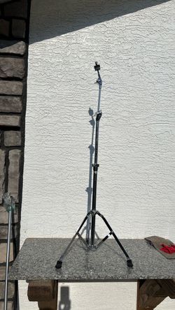 Pearl cymbal stand
